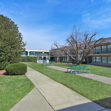 Ramada By Wyndham Pikesville/Baltimore North מראה חיצוני תמונה