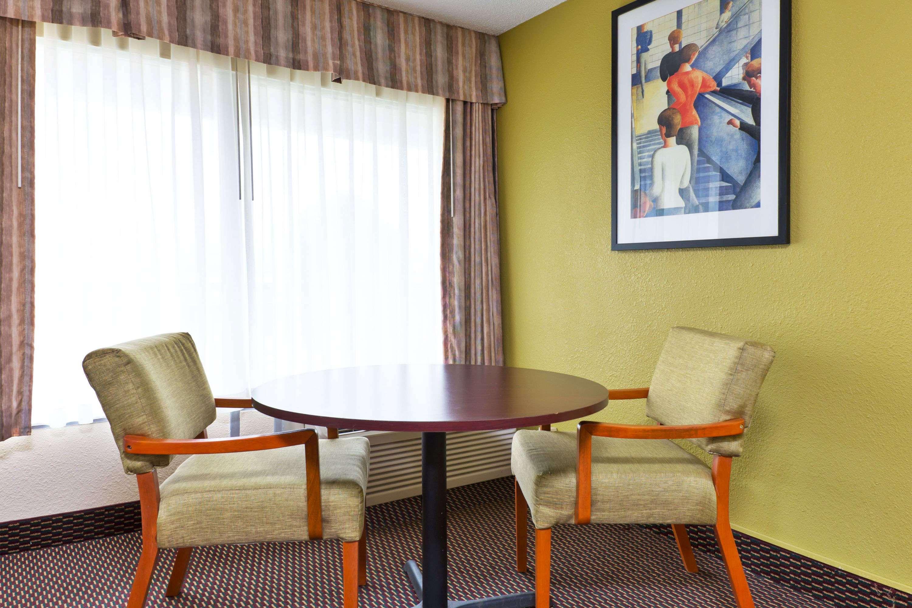 Ramada By Wyndham Pikesville/Baltimore North מראה חיצוני תמונה