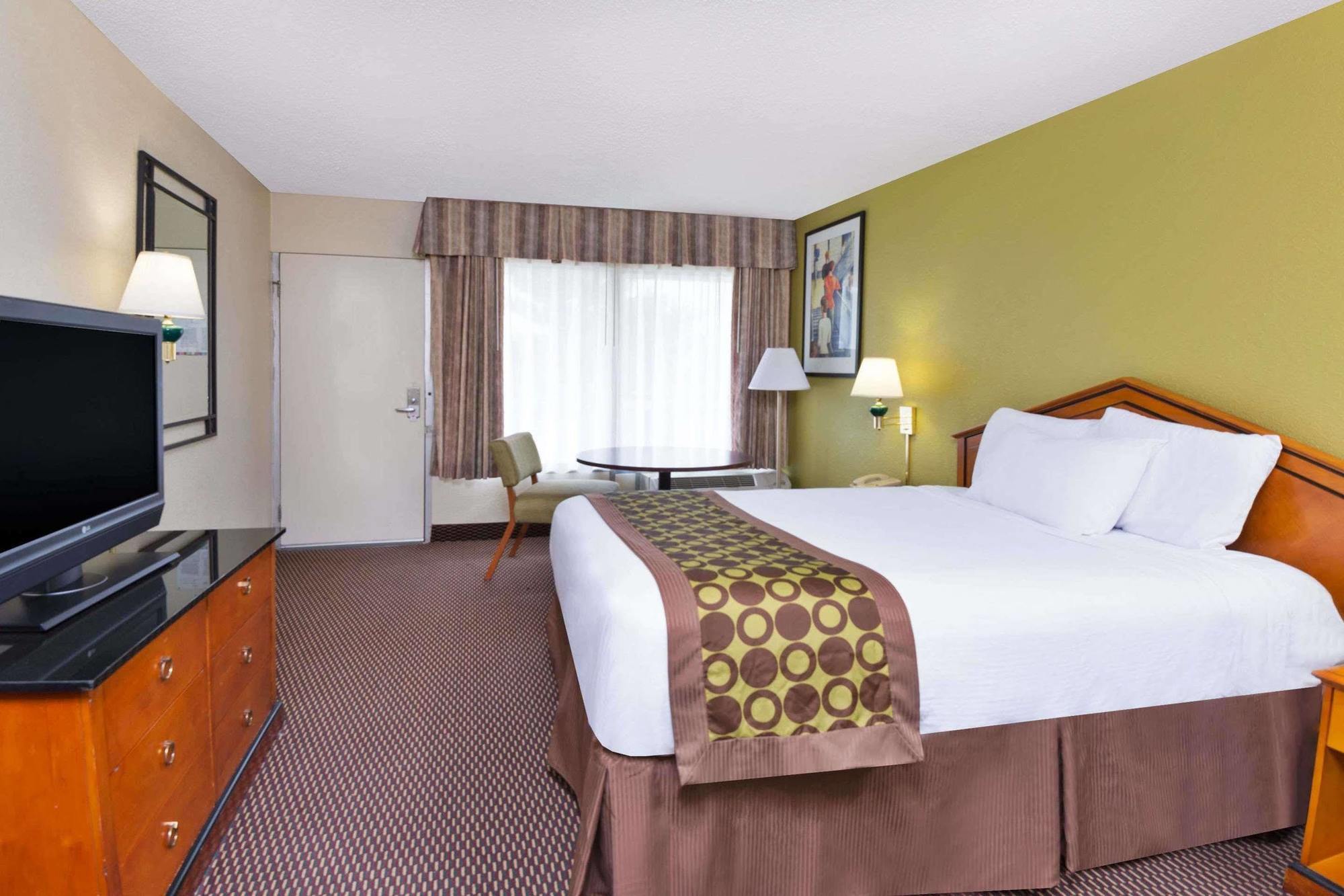 Ramada By Wyndham Pikesville/Baltimore North מראה חיצוני תמונה